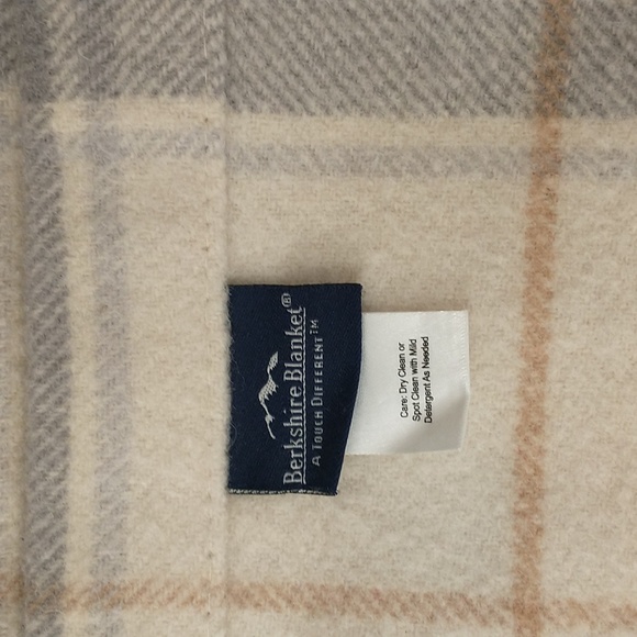100% Wool Plaid Blanket 88" x 93" Neutral Cream Gray & Tan Window Pane Soft Warm - Picture 2 of 7